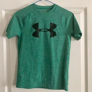 Under armour t shirt